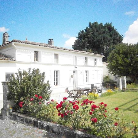 Le Charhido Bed and Breakfast Saint-Fort-sur-Gironde Exterior foto