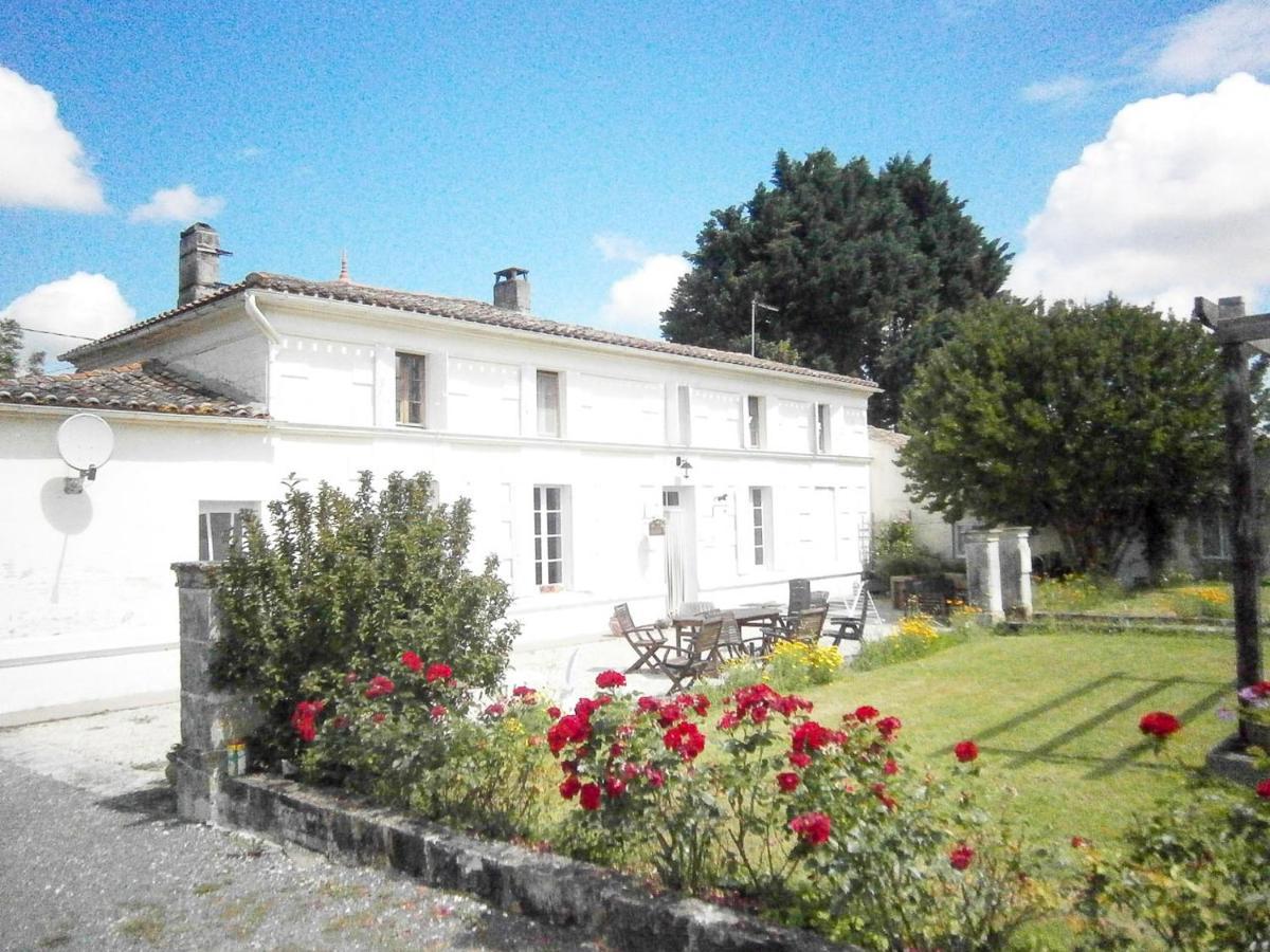 Le Charhido Bed and Breakfast Saint-Fort-sur-Gironde Exterior foto