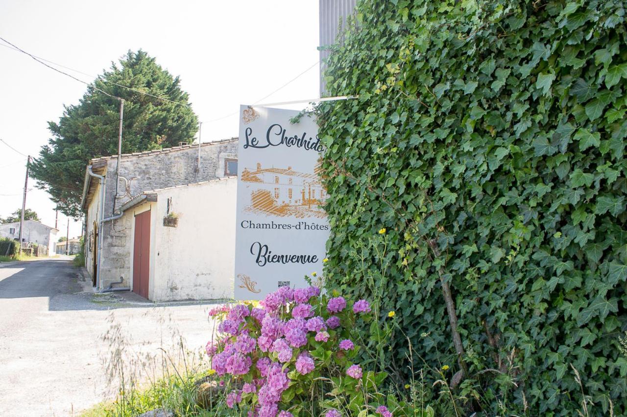 Le Charhido Bed and Breakfast Saint-Fort-sur-Gironde Exterior foto